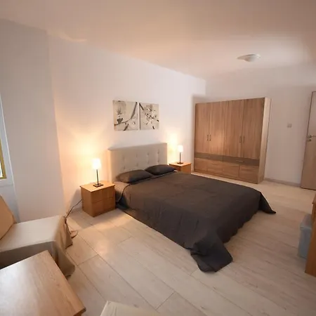 Apartament In City Deluxe